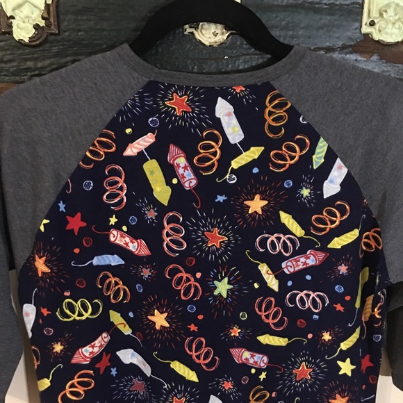 LuLaRoe Sloan Junior Fireworks Print Baseball Style T-Shirt Size 14 - Picture 7 of 11